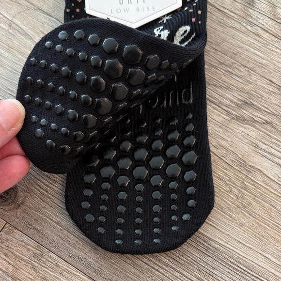 Pure Barre Grip Socks Lot of 2 | Size Small | New - Picture 7 of 13